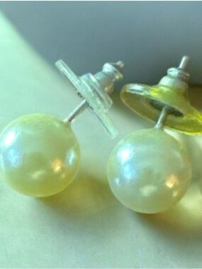 Classic Pearl Stud Earrings - white